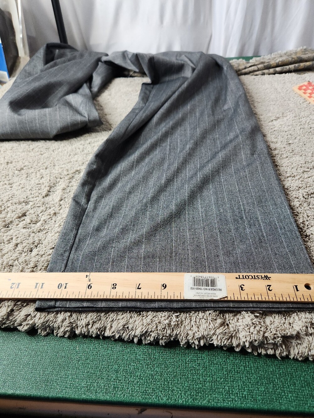 A New Day Women's High-Rise Pleat Front Straight Trousers Size 14 - Picture 10 of 10